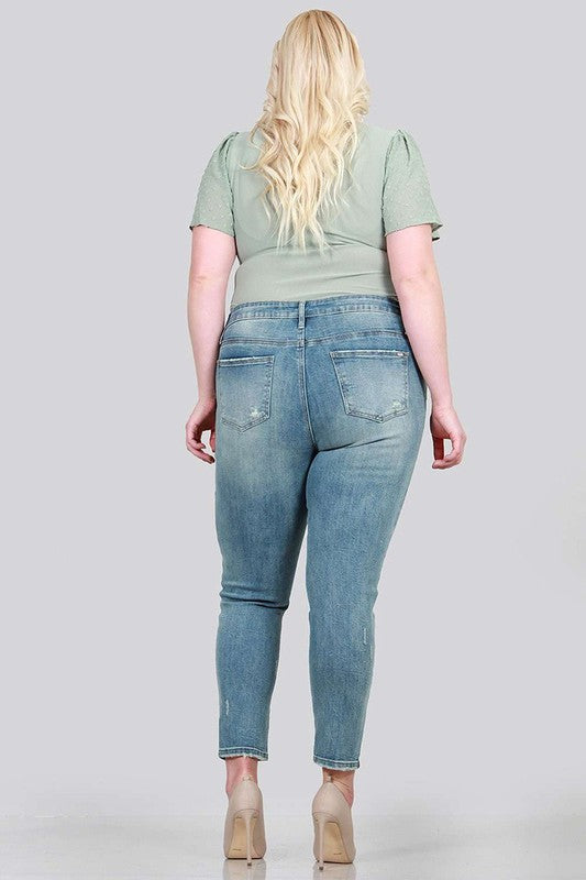 Distressed Mid-rise Skinny plus size with clean hem