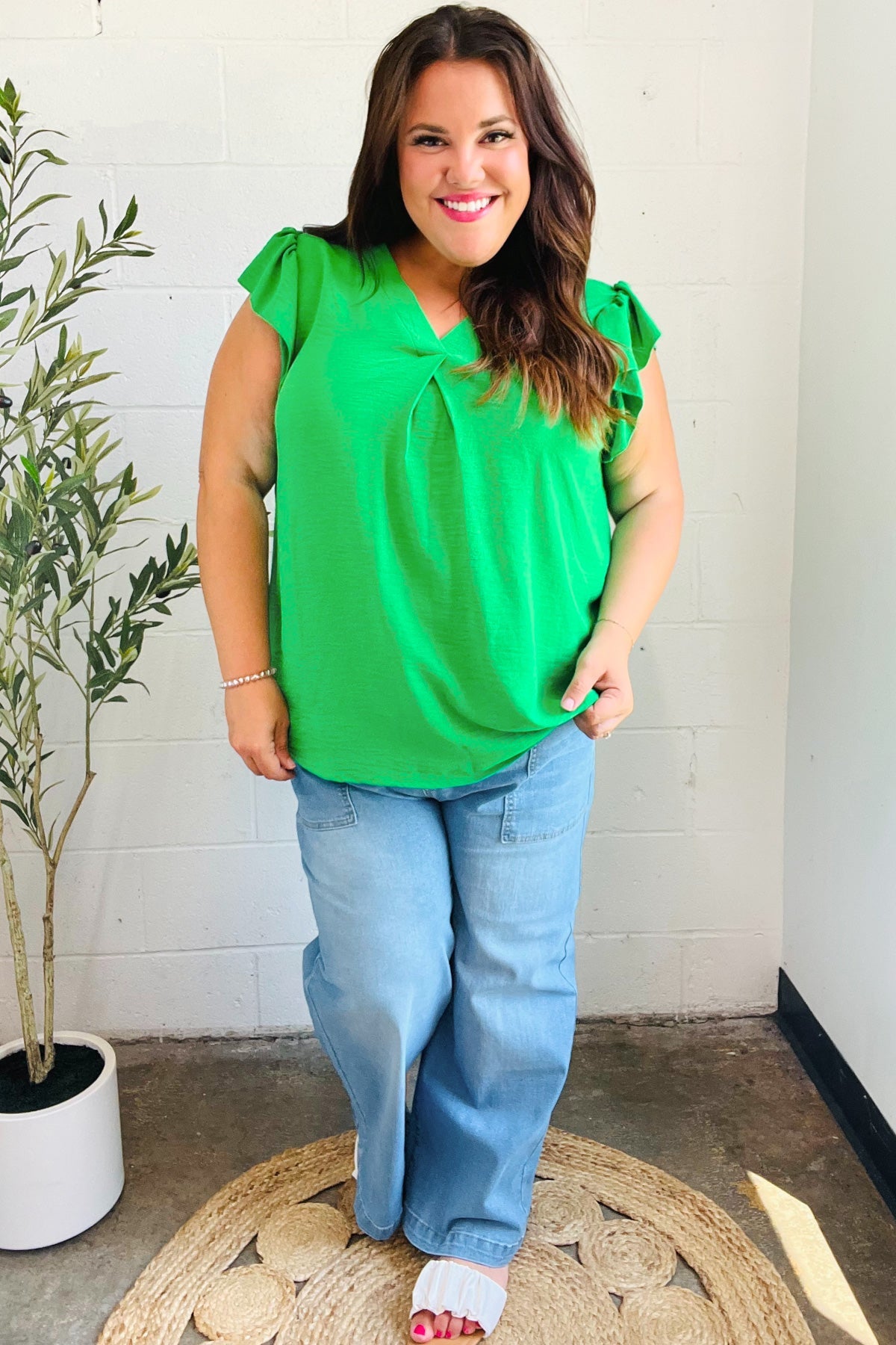 Sunny Days Kelly Green Banded V Neck Flutter Sleeve Top