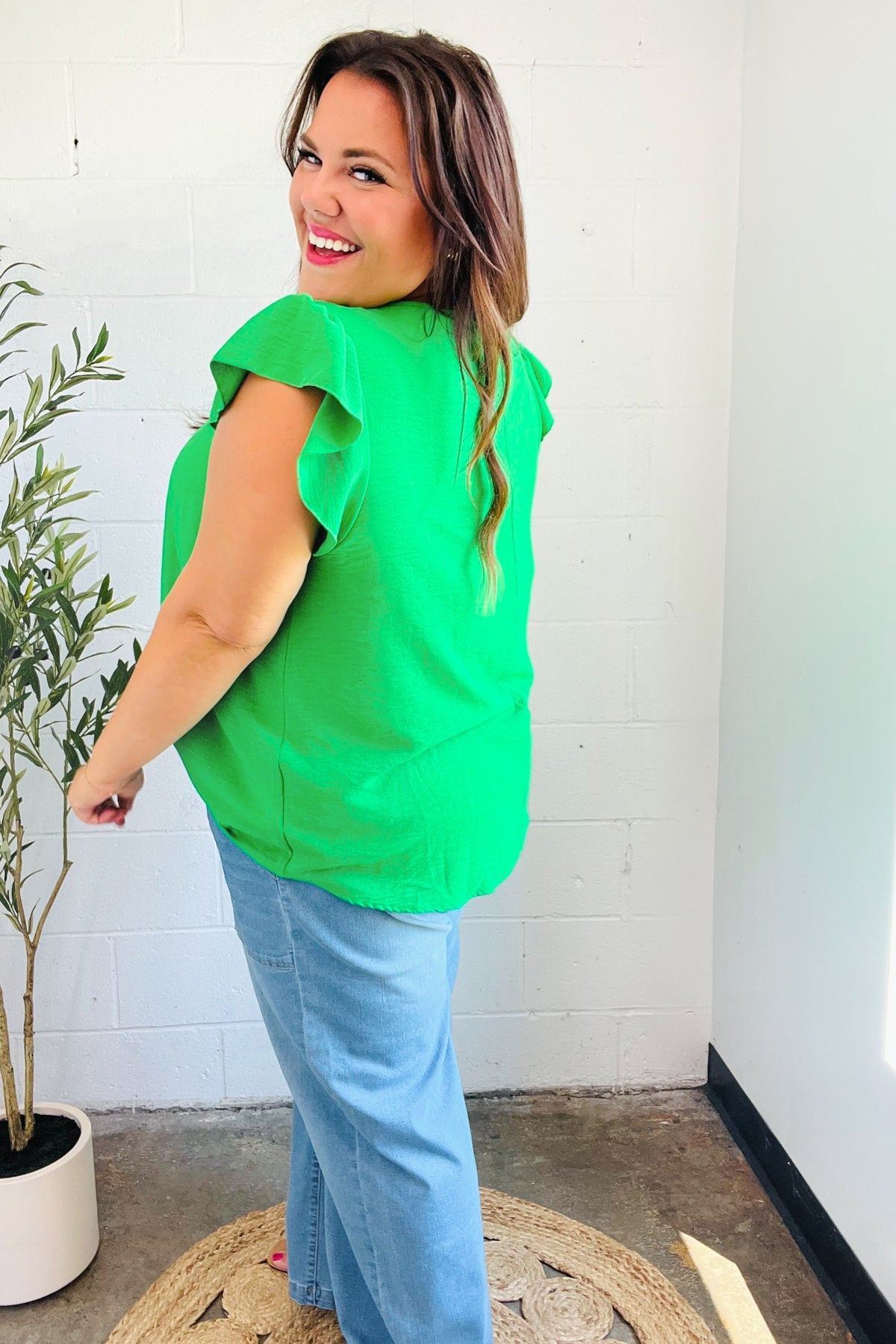 Sunny Days Kelly Green Banded V Neck Flutter Sleeve Top