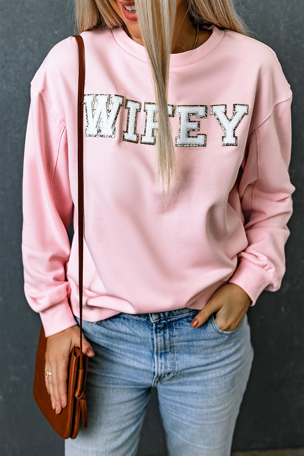 WIFEY Graphic Crewneck Sweatshirt