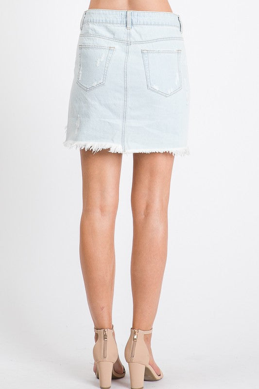 BUTTON FLY NON STRETCH DISTRESSED SHORT SKIRT