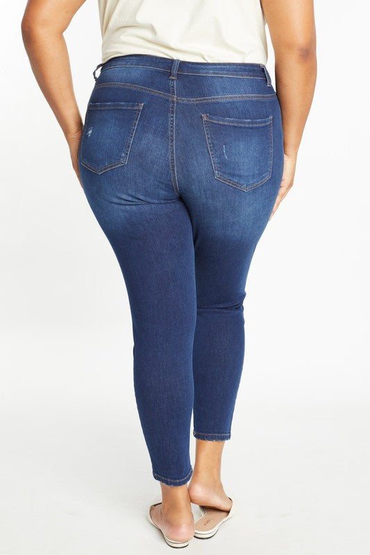 CURVY DESTRUCTED ANKLE SKINNY