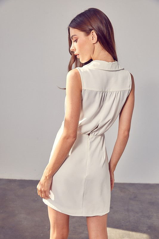 COLLARED SIDE BUTTON DRESS