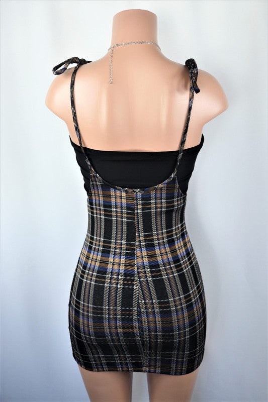 Plaid suspender skirt with slit