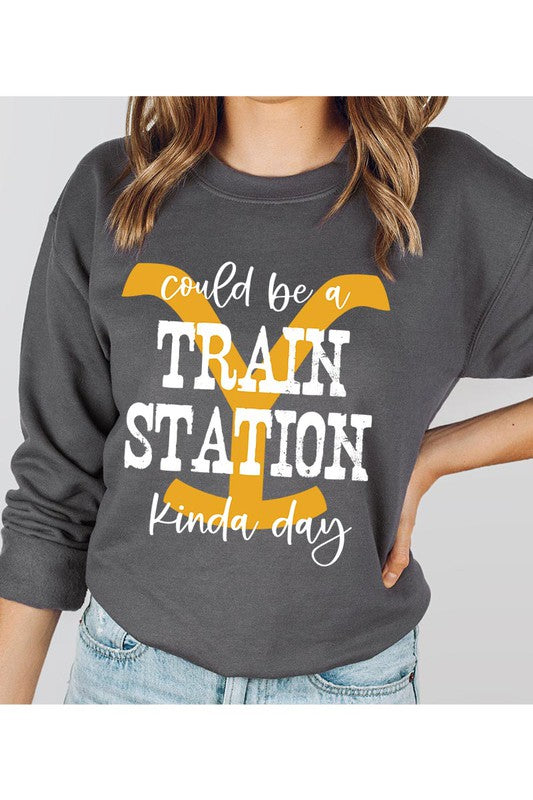 UNISEX FLEECE SWEATSHIRT