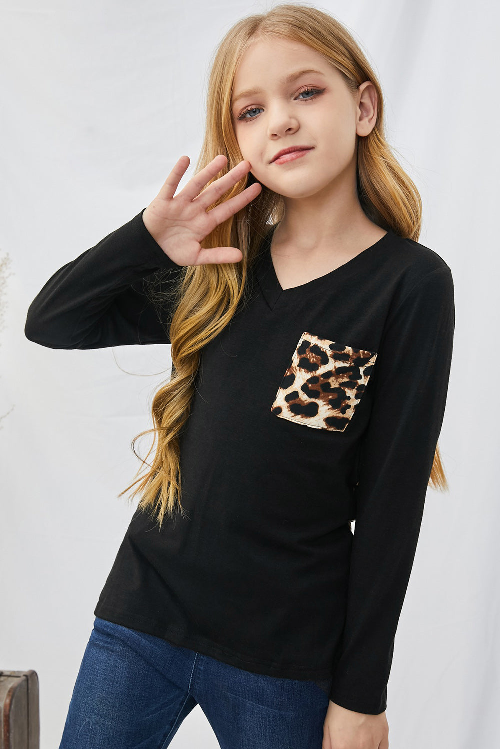 Girls Printed V-Neck Long Sleeve Top