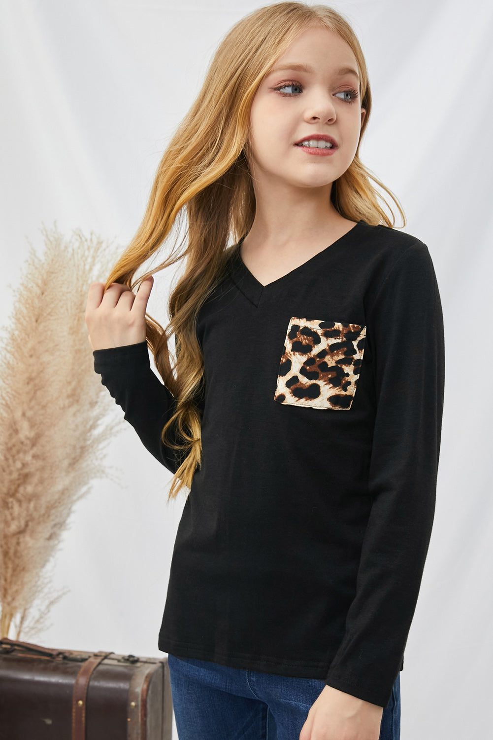 Girls Printed V-Neck Long Sleeve Top